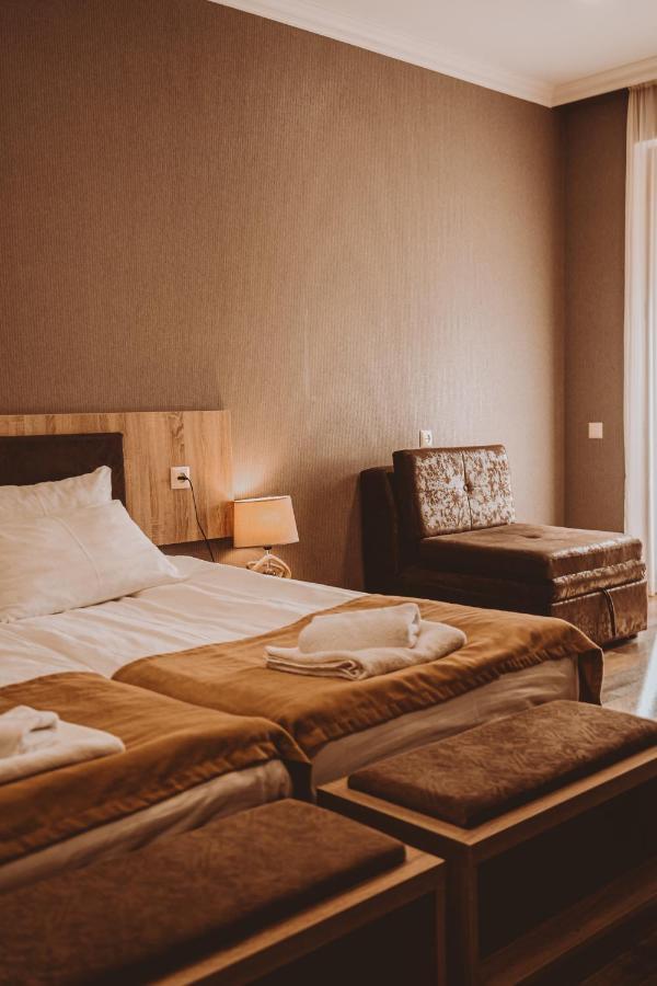 Suntower Hotel Mestia Ngoại thất bức ảnh