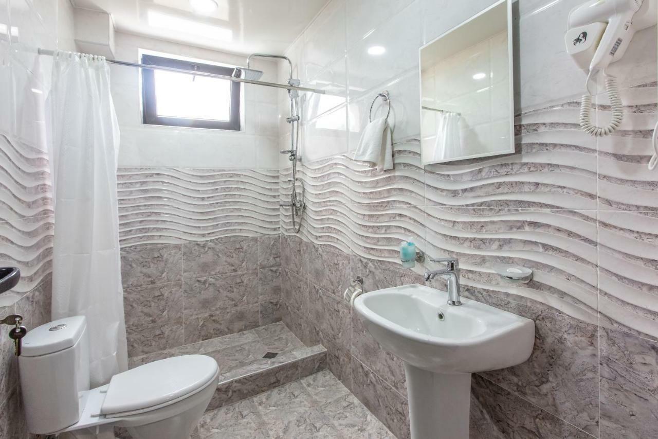 Suntower Hotel Mestia Ngoại thất bức ảnh